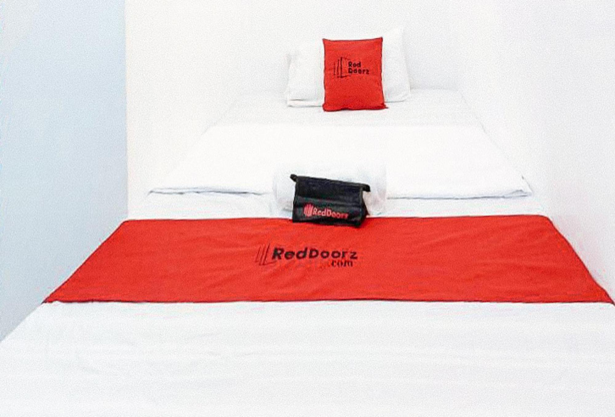 Reddoorz At San Antonio Binan Laguna Ngoại thất bức ảnh