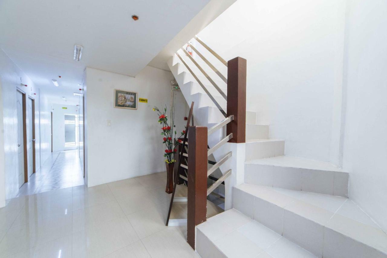 Reddoorz At San Antonio Binan Laguna Ngoại thất bức ảnh
