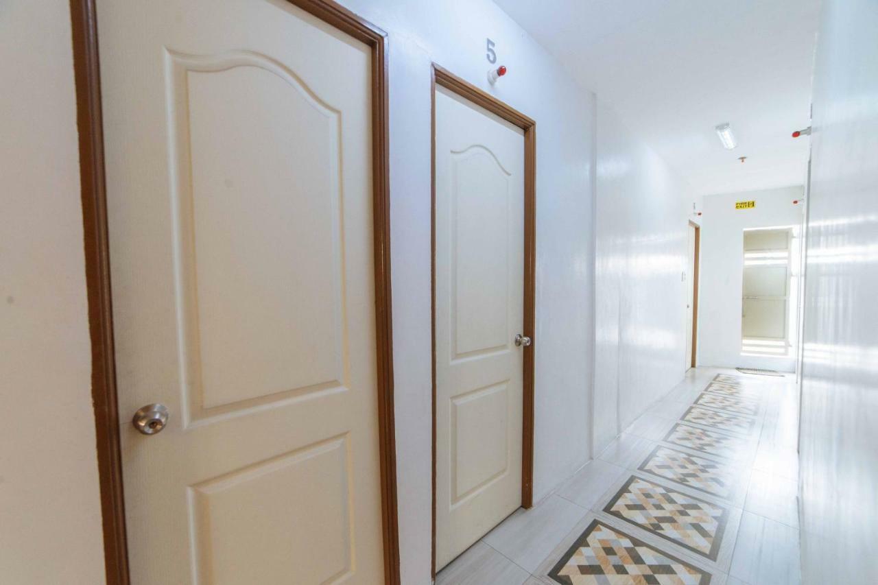 Reddoorz At San Antonio Binan Laguna Ngoại thất bức ảnh